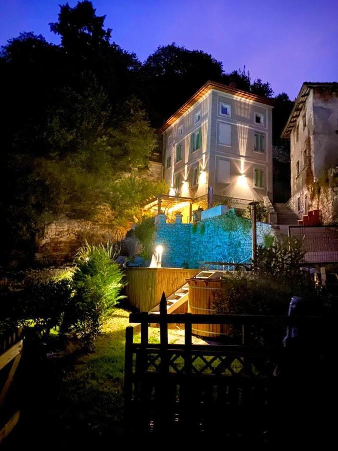 La Casa Sulla Collina Del Castello Βίλα Breno Εξωτερικό φωτογραφία